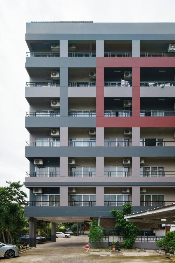 Season Place Bangkok Exterior photo